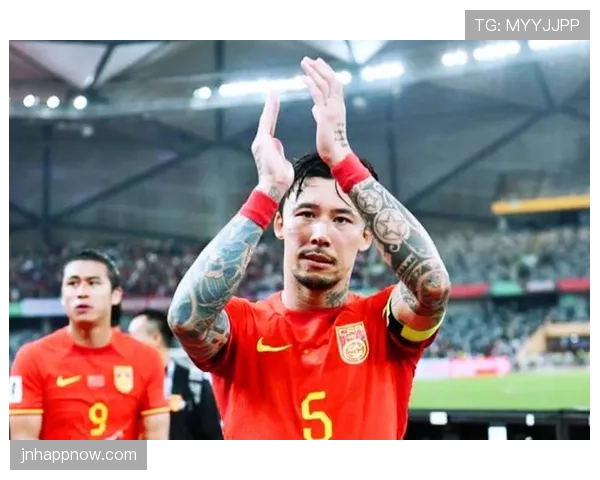 张琳芃居然把直播间当自家客厅逛，真不知道他工资卡多厚才敢这么潇洒